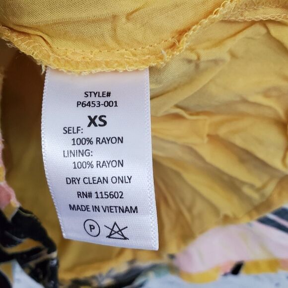 Lush tie front patterned romper hawaiian - Picture 6 of 8